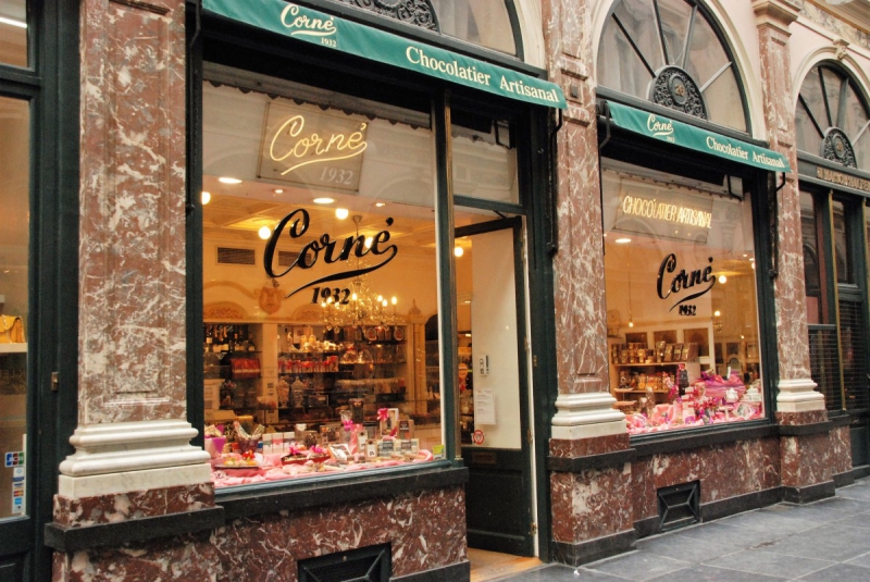 chocolaterie-TRAMOLE-min_chocolate_chocolaterie_shop_luxury_chic_gallery_brussels_belgium-558146